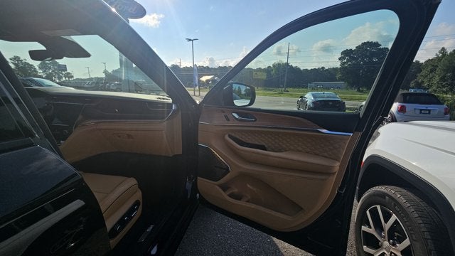 2025 Jeep Grand Cherokee Summit Reserve