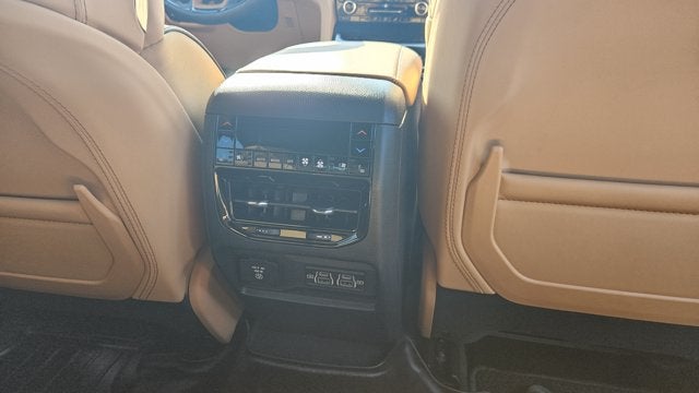 2025 Jeep Grand Cherokee Summit Reserve