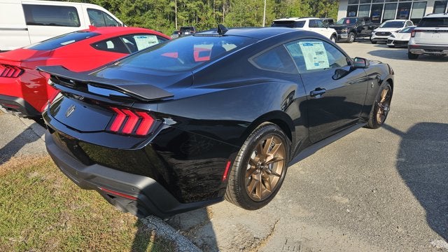 2025 Ford Mustang Dark Horse