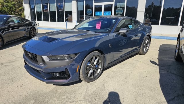 2025 Ford Mustang Dark Horse