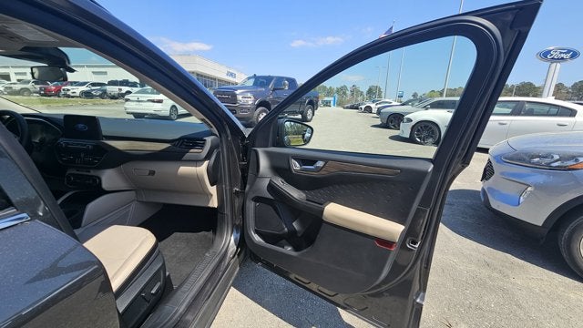 2020 Ford Escape Titanium Hybrid