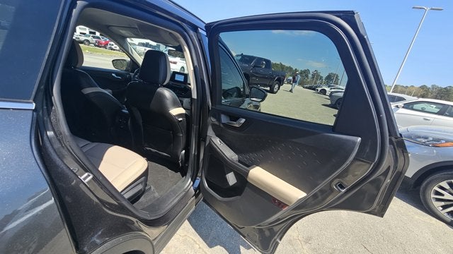 2020 Ford Escape Titanium Hybrid