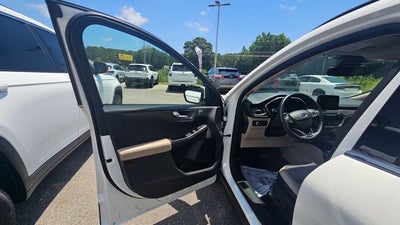 2020 Ford Escape Titanium Hybrid