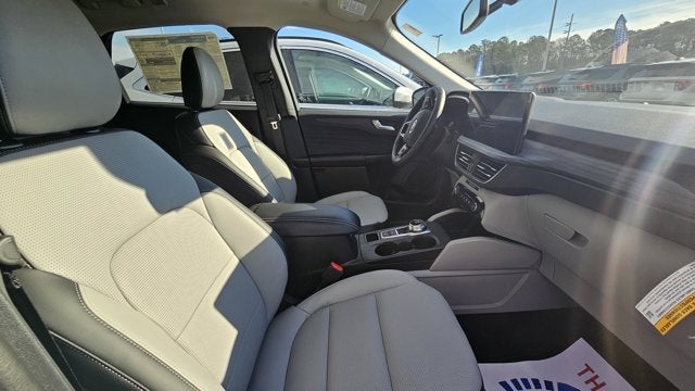 2026 Ford Escape Platinum