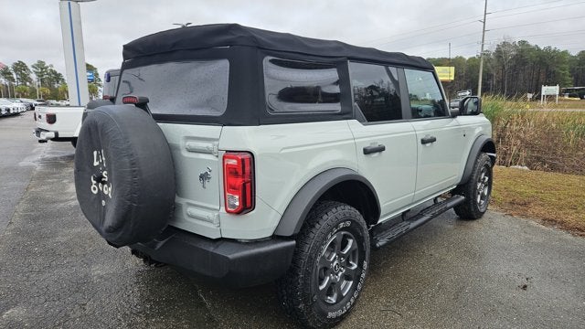 2021 Ford Bronco Base