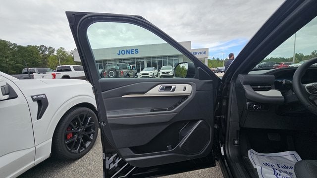 2027 Ford Explorer Active w/200A Pkg