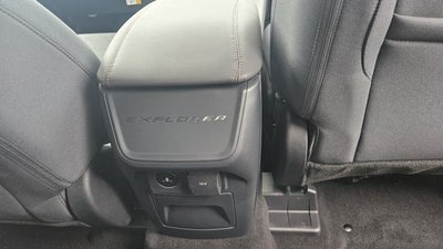2027 Ford Explorer Active w/200A Pkg