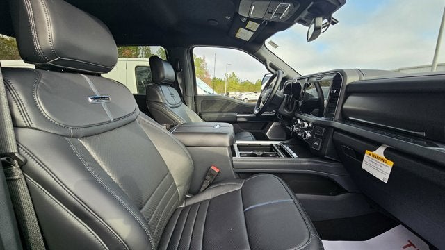 2026 Ford Super Duty F-350 SRW F-350® Platinum®