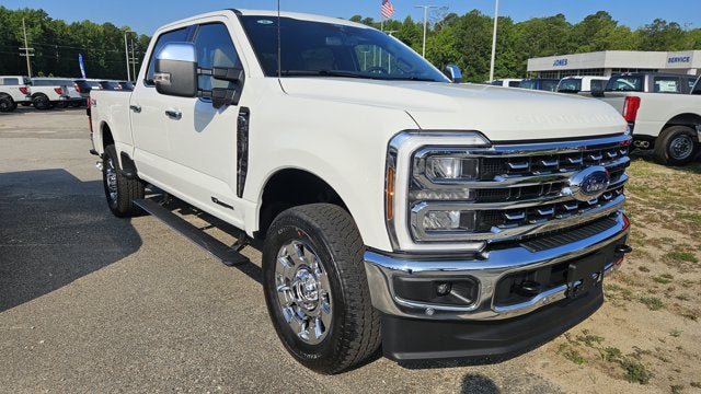 2026 Ford Super Duty F-350 SRW LARIAT