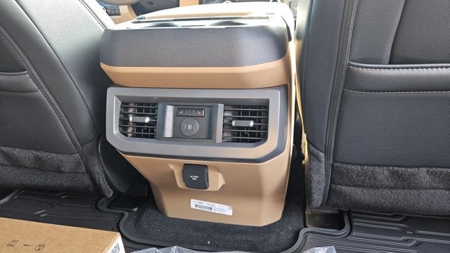 2026 Ford Super Duty F-350 SRW LARIAT