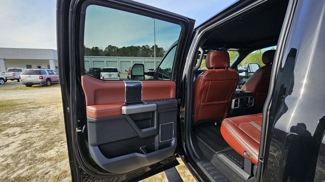 2022 Ford Super Duty F-450 DRW BASE