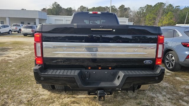 2022 Ford Super Duty F-450 DRW BASE