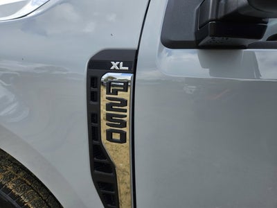 2025 Ford Super Duty F-250 SRW XL