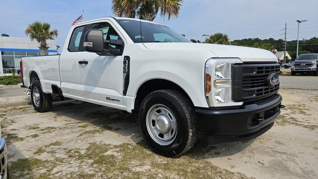 2025 Ford Super Duty F-350 SRW XL