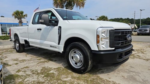 2025 Ford Super Duty F-350 SRW XL