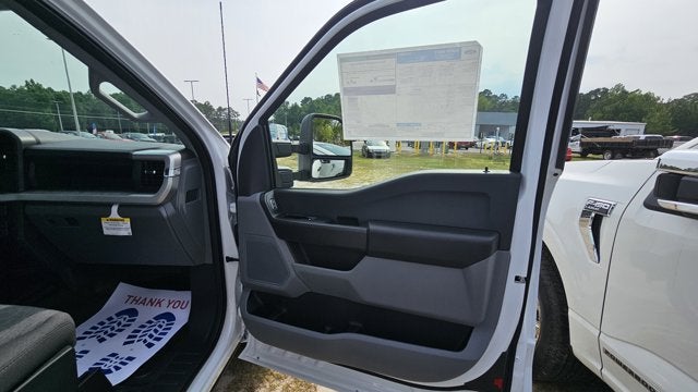 2025 Ford Super Duty F-350 SRW XL