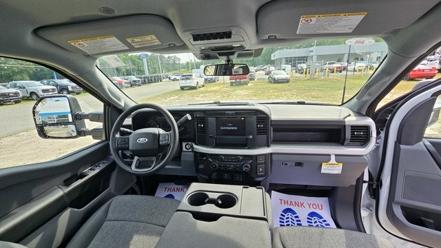 2025 Ford Super Duty F-350 SRW XL