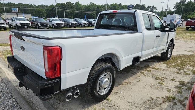 2025 Ford Super Duty F-350 SRW XL