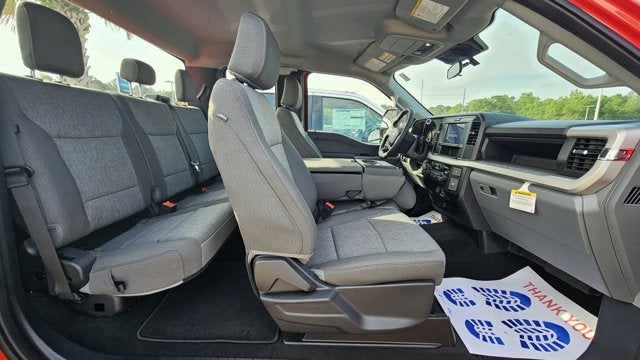 2025 Ford Super Duty F-350 SRW XL