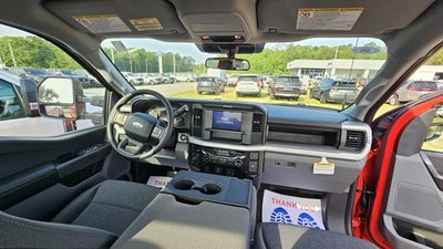 2025 Ford Super Duty F-350 SRW XL