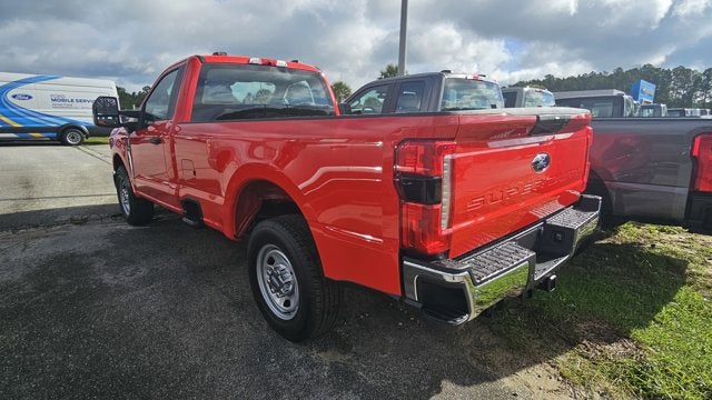 2025 Ford Super Duty F-350 SRW XL