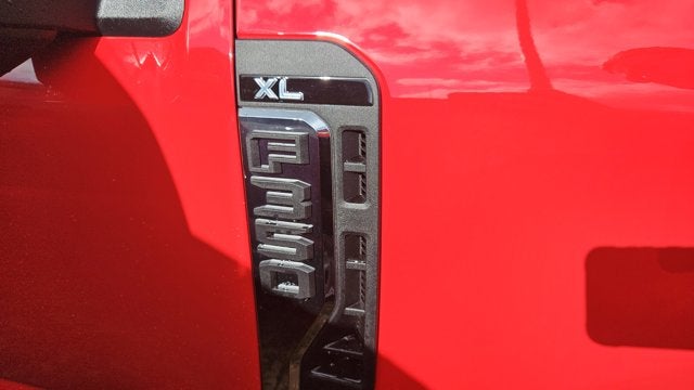 2025 Ford Super Duty F-350 SRW XL