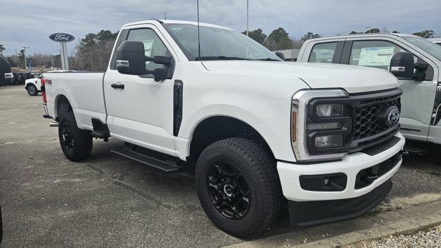 2025 Ford Super Duty F-350 SRW XL