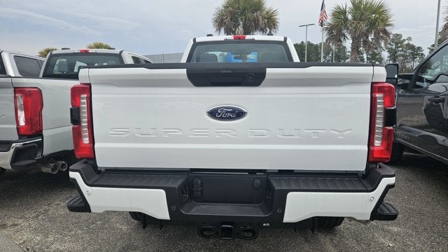 2025 Ford Super Duty F-350 SRW XL