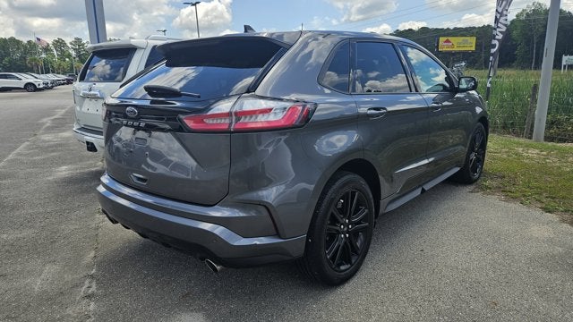 2021 Ford Edge Sport