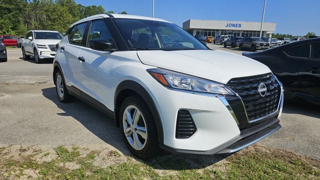 2023 Nissan Kicks