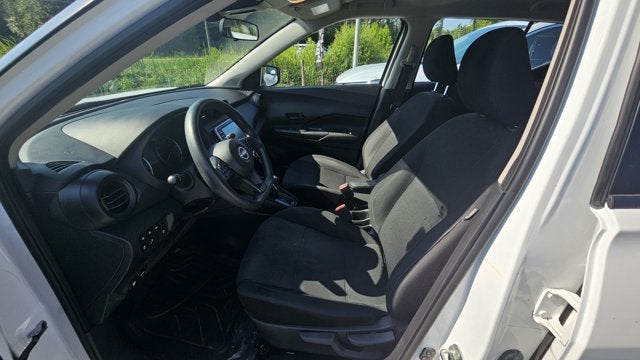 2023 Nissan Kicks S
