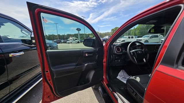 2022 Toyota Tacoma 2WD SR