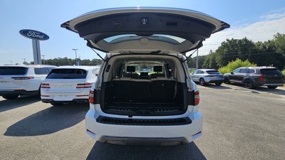 2023 Nissan Armada Platinum